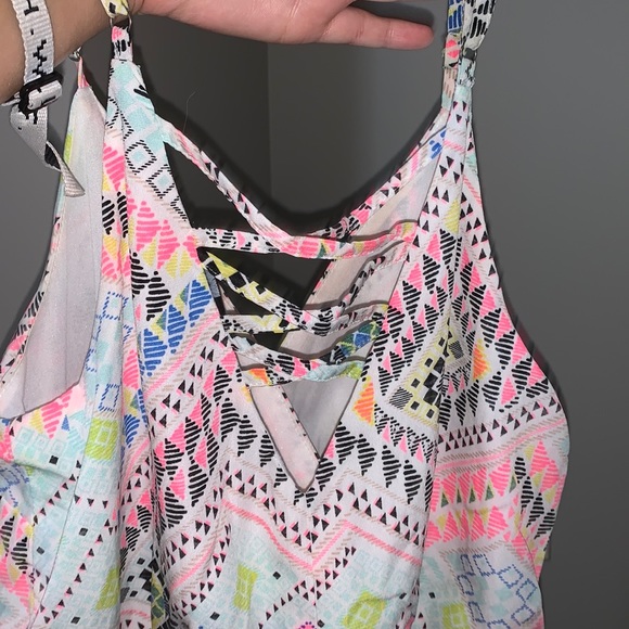 Patterned Romper - Picture 3 of 3